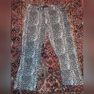 Rene Rofe Snow Leopard Print Sleepwear